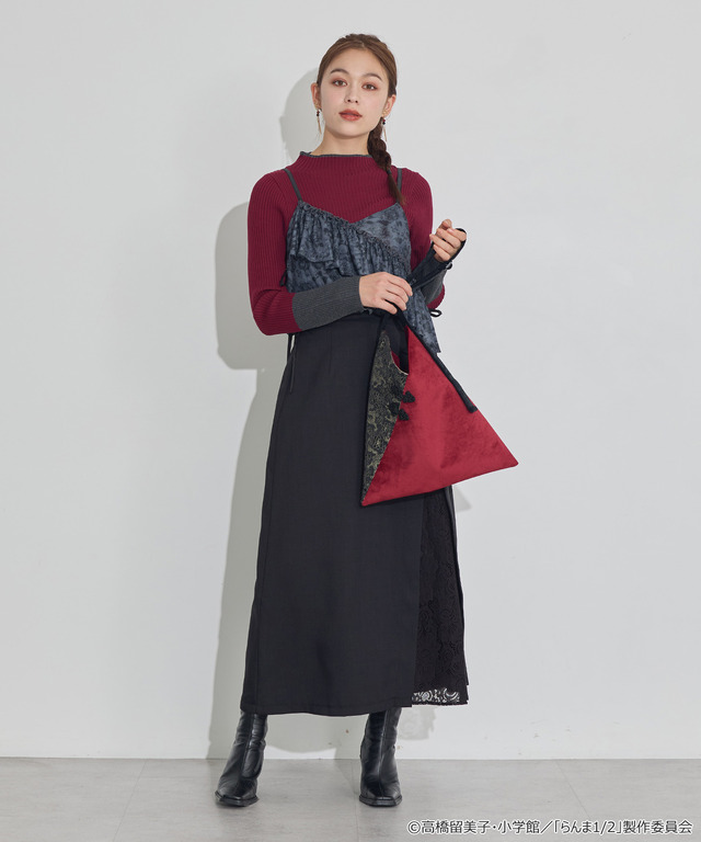 TVアニメ『らんま1/2』× earth music＆ecology Japan Label「チャイナトートバッグ」ボルドー　使用イメージ（C）高橋留美子・小学館/「らんま1/2」製作委員会