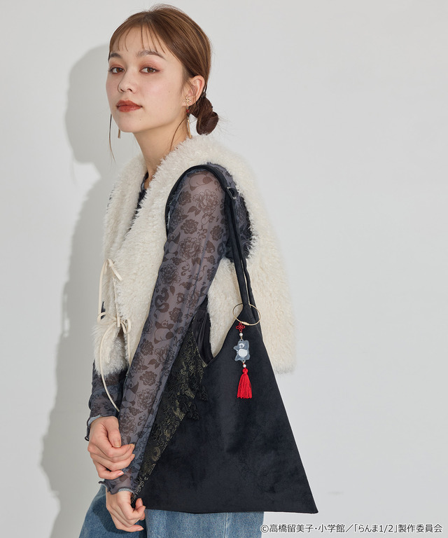 TVアニメ『らんま1/2』× earth music＆ecology Japan Label「バッグチャーム」使用イメージ（C）高橋留美子・小学館/「らんま1/2」製作委員会