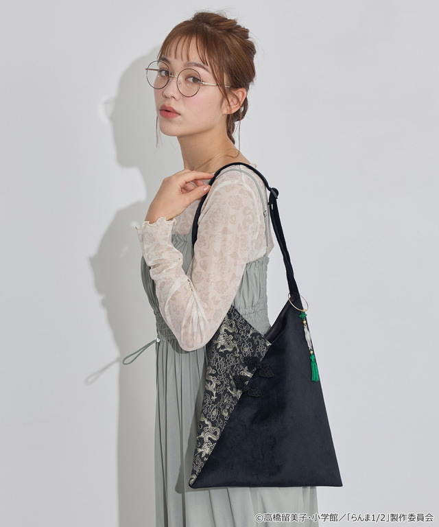 TVアニメ『らんま1/2』× earth music＆ecology Japan Label「バッグチャーム」使用イメージ（C）高橋留美子・小学館/「らんま1/2」製作委員会