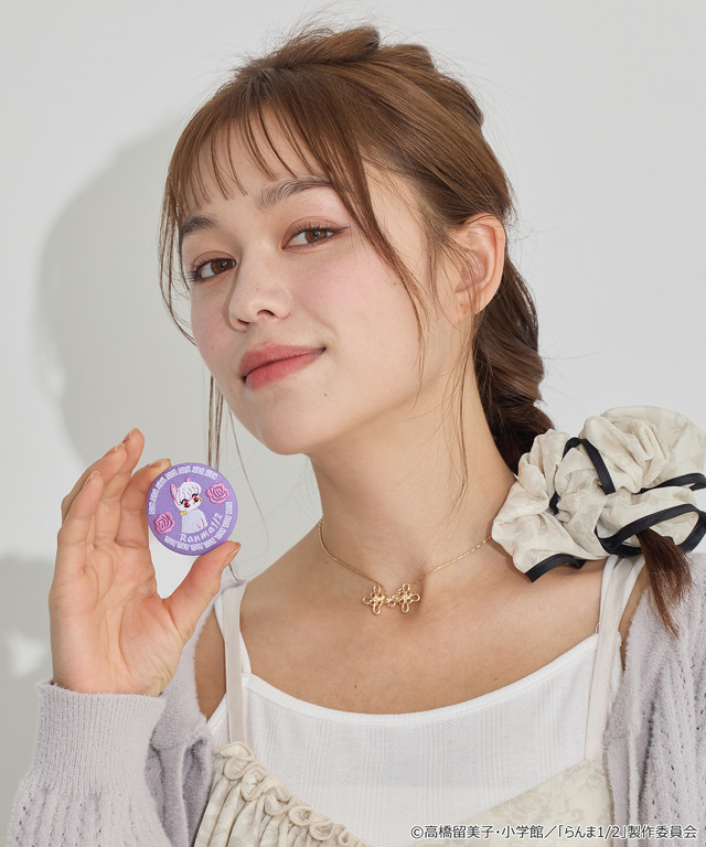 「刺繍缶バッチ」