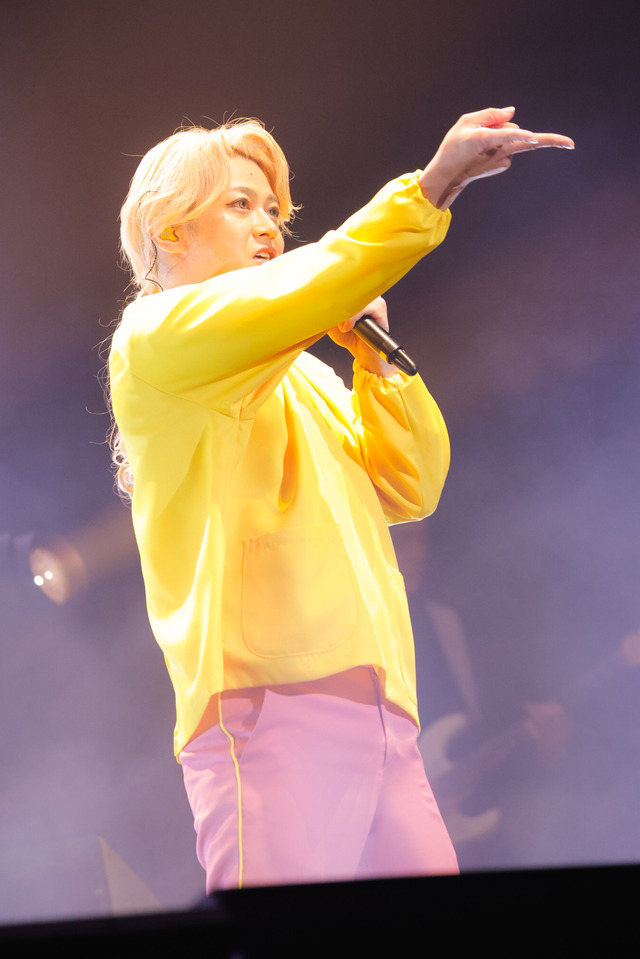 超人的シェアハウスストーリー『カリスマ』ライブツアー「カリスマガンボツアー」レポート／Photo by江藤はんな