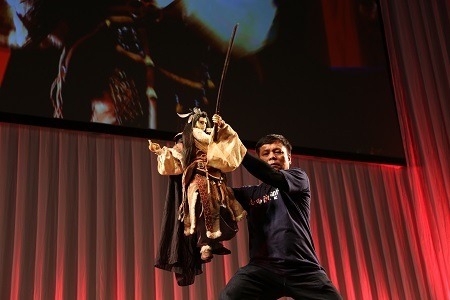 虚淵玄の挑戦「Thunderbolt Fantasy 東離劍遊紀」ステージでは声優アフレコも