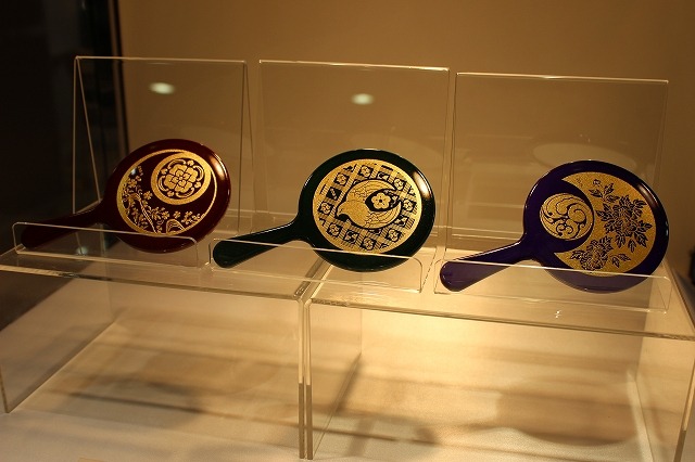 「刀剣乱舞」から「あらいぐまラスカル」まで　伝統工芸とアニメのコラボに来場者多数