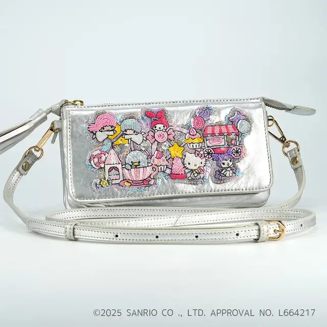 サンリオ」キティやキキララの“ゆめかわ”爆発♪ 刺繍表現が贅沢な