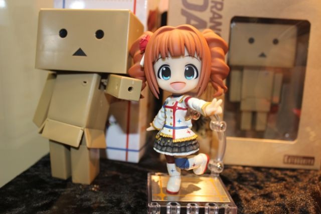 コトブキヤブース、「刀剣乱舞」展示に女性の列！ダンボーグッズ販売も