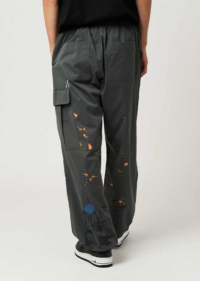 アニメ『チェンソーマン』×グラニフ「チェンソーマンとサムライソード｜カーゴパンツ」