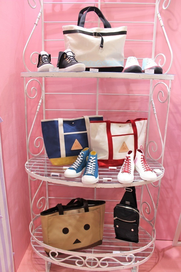 アニメ×ファッション　可愛いアイテムに、ブース内は大賑わい！SuperGroupiesブースレポート