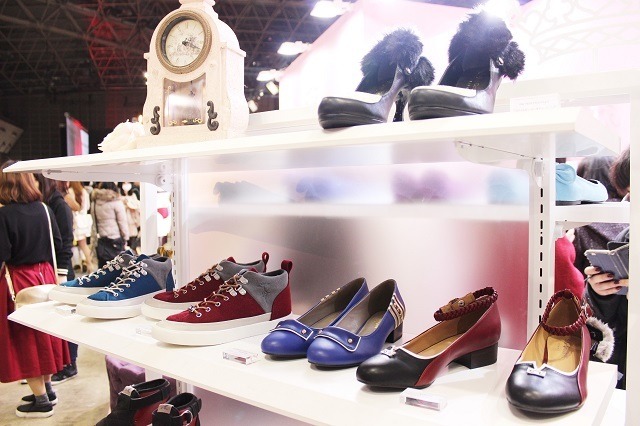 アニメ×ファッション　可愛いアイテムに、ブース内は大賑わい！SuperGroupiesブースレポート