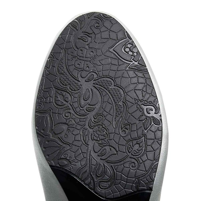 「Fate／strange Fake アイコニック シューズ オブジェ パンプス」セイバー[SV]