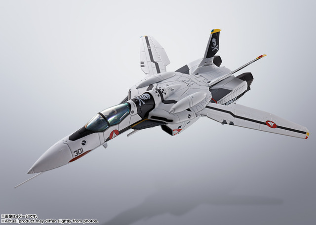 HI-METAL R　VF-0Sフェニックス(ロイ・フォッカー機) ＋ QF-2200D-B ゴースト