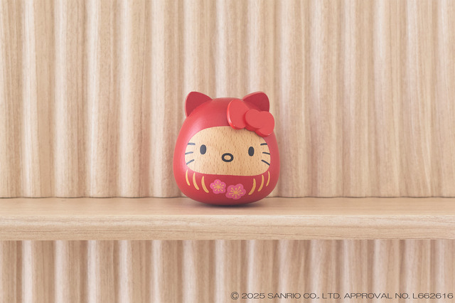 ハローキティ 木製だるま
