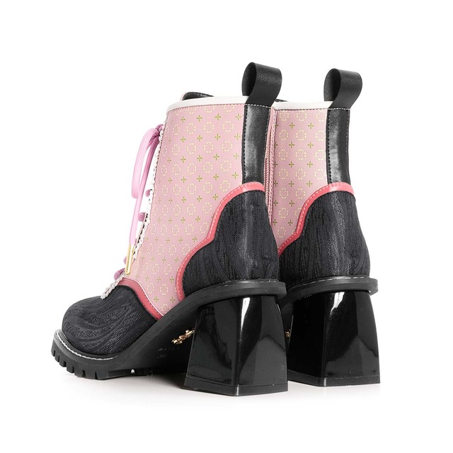 「鬼滅の刃 アイコニック シューズ オブジェ ブーツ」甘露寺蜜璃[PKGR]