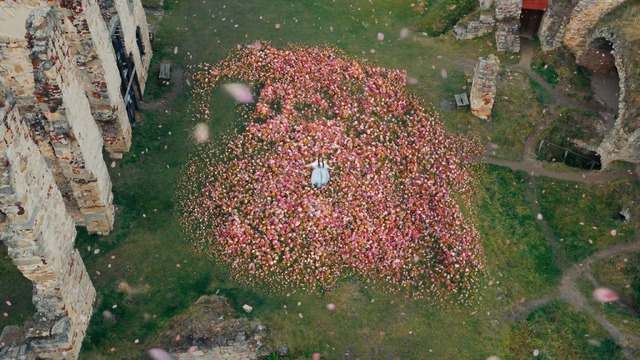 MV「「The Story of Us」場面写真