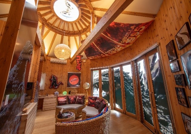 グランシャリオ北斗七星135°　ゴジラコラボルーム「怪獣ランド」