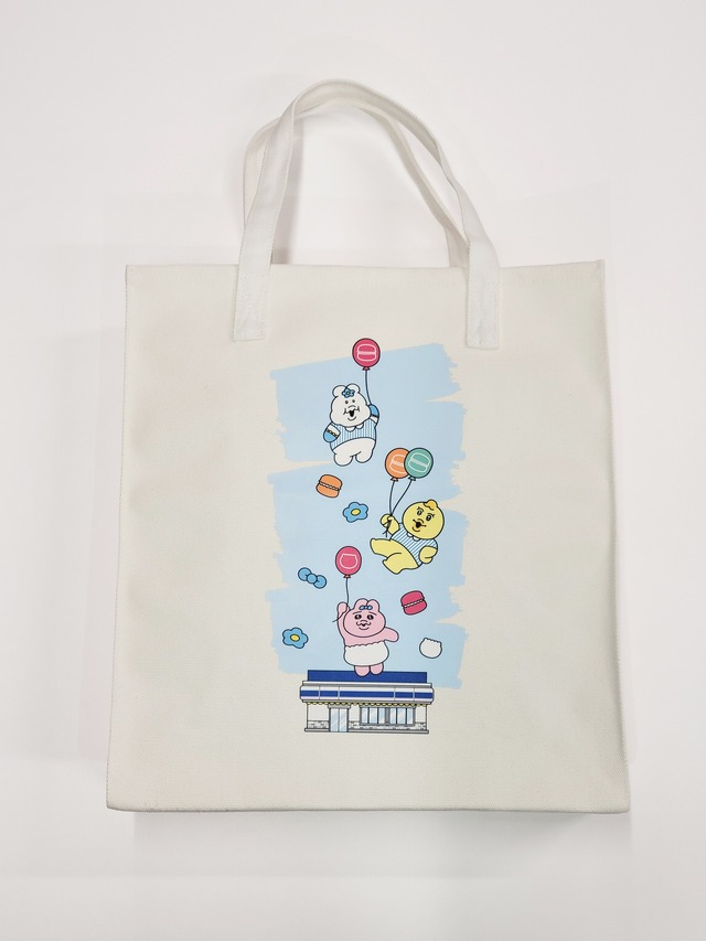 「アクリルキーホルダー付きトートバッグ」（1,980円）