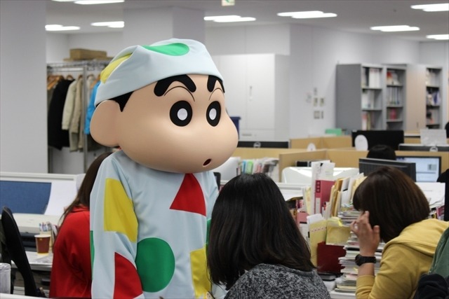 しんちゃんがアニメ！アニメ！編集部に再びやってきた4月16日「爆睡！ ユメミーワールド大突撃」公開!