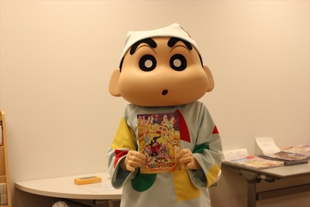 しんちゃんがアニメ！アニメ！編集部に再びやってきた4月16日「爆睡！ ユメミーワールド大突撃」公開!