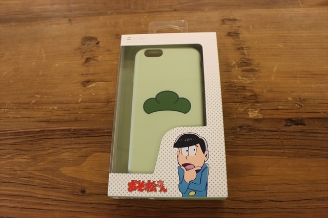 「おそ松さん」iPhone 6s／iPhone 6用　推し松ケースとトランプを合計7名様プレゼント