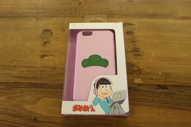 「おそ松さん」iPhone 6s／iPhone 6用　推し松ケースとトランプを合計7名様プレゼント