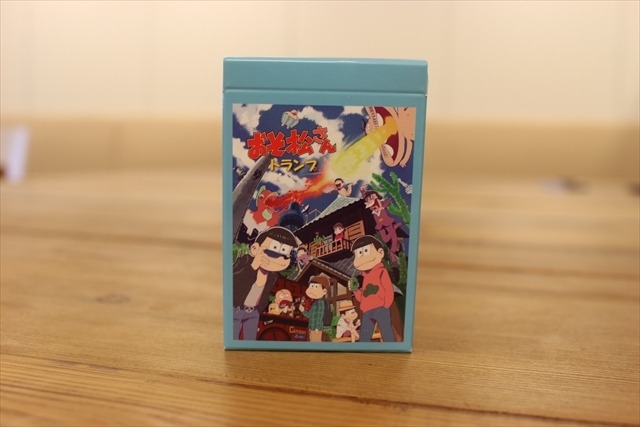 「おそ松さん」iPhone 6s／iPhone 6用　推し松ケースとトランプを合計7名様プレゼント