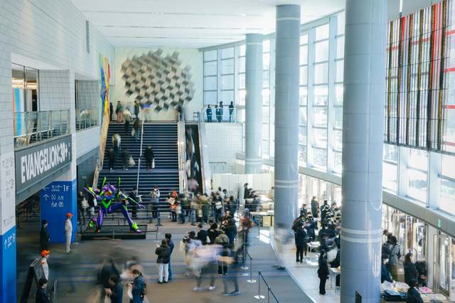 「EVA EXTRA 30」展示エリア＆出展ブース