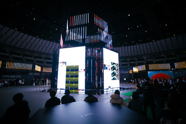 「EVA EXTRA 30」展示エリア＆出展ブース