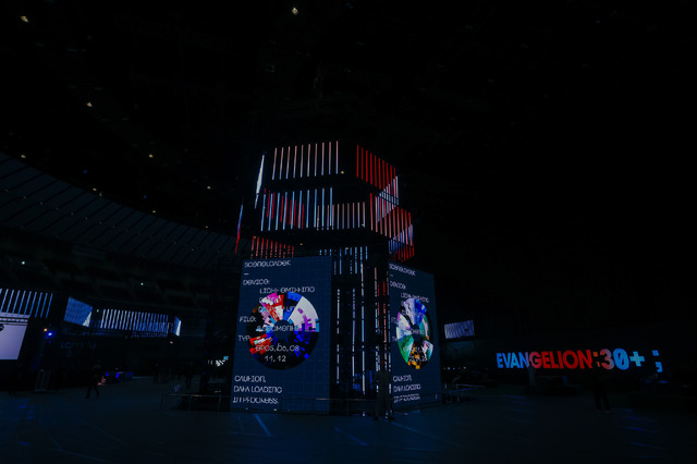 「EVA EXTRA 30」展示エリア＆出展ブース