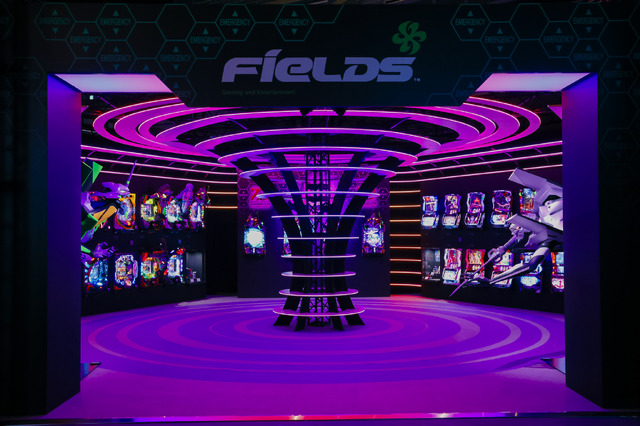 「EVA EXTRA 30」展示エリア＆出展ブース