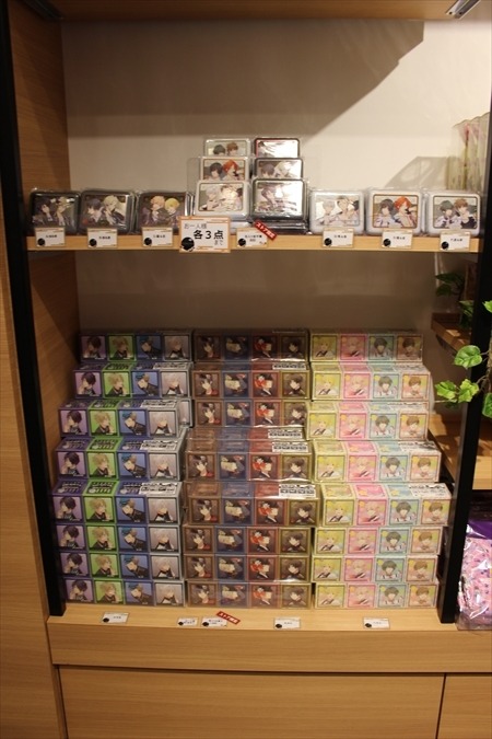 「ツキウタ。」のグッズが盛りだくさん　原宿にオープンした「月歌屋」店内レポート