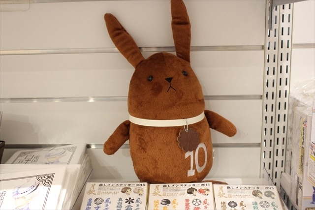 「ツキウタ。」のグッズが盛りだくさん　原宿にオープンした「月歌屋」店内レポート