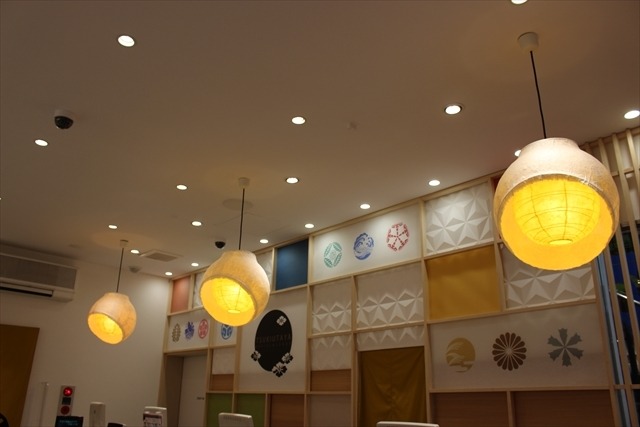 「ツキウタ。」のグッズが盛りだくさん　原宿にオープンした「月歌屋」店内レポート