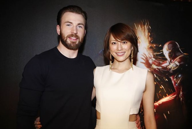 日本のブラック・ウィドウ・米倉涼子、UKプレミアムでアベンジャーズと対面