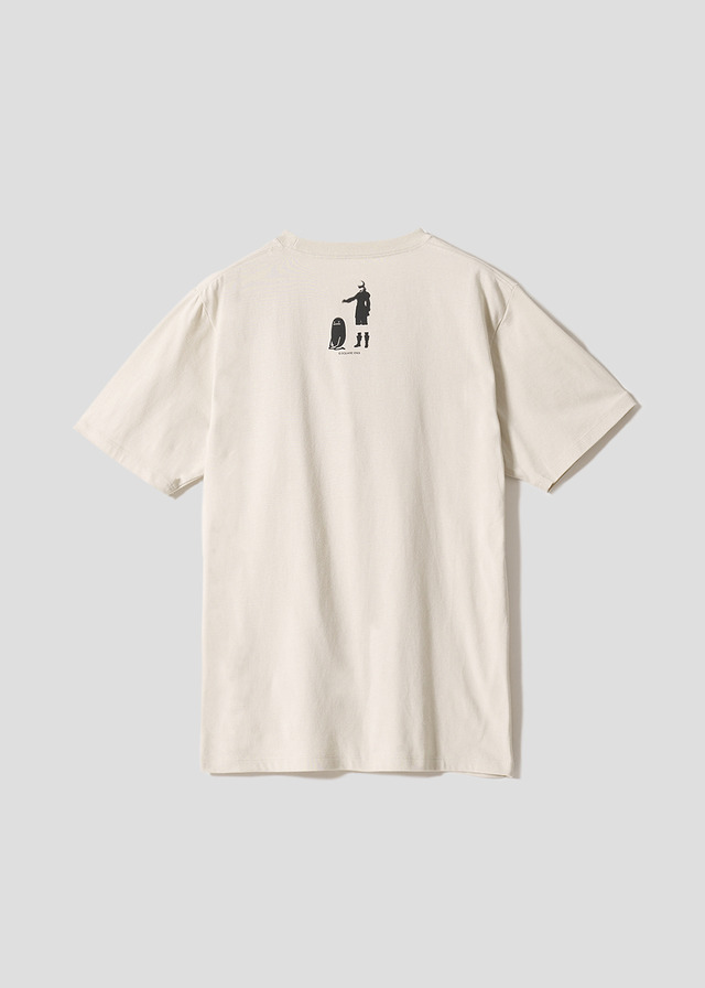 『NieR:Automata』×グラニフ　「hacking｜Tシャツ」9Sがシャドーをハッキングしている様子をデザインした背面