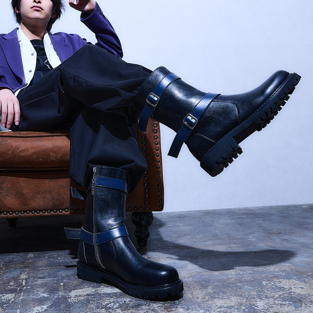 TVアニメ『遊☆戯☆王デュエルモンスターズ』×SuperGroupies　「海馬瀬人 モデル ブーツ」着用イメージ