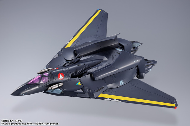「DX超合金 VF-17S ナイトメアステルスバルキリー（ガムリン木崎機）」