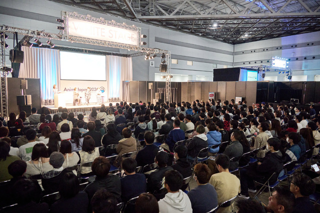 AJステージ（RGBW）