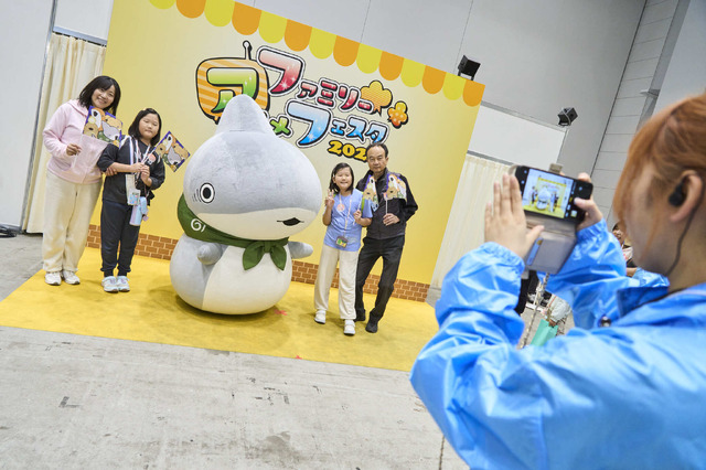 キャラクター撮影会（おでかけ子ザメ）