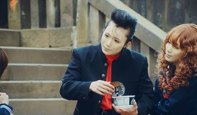 ヴァイオリニスト石川綾子が大学生ドラマーとタッグ　「おそ松さん」公式カバーを披露