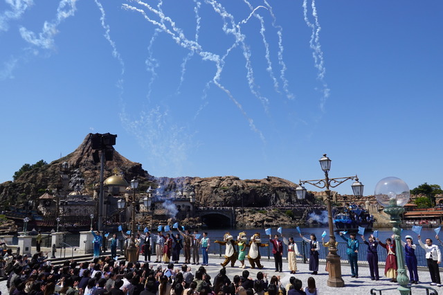 ゲストと一緒にTDS25周年をお祝い！「スパークリング・ジュビリー・セレブレーション」お披露目