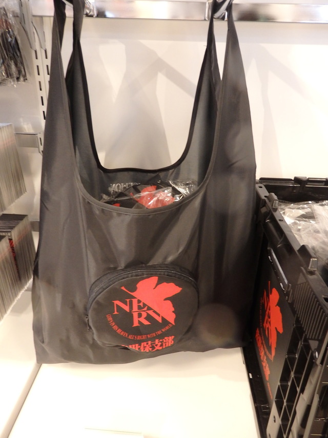 「エヴァ」使徒がハウステンボスに…!? NERV職員になってミサトさんからの任務遂行！ グルメ＆グッズも【フォトレポ】