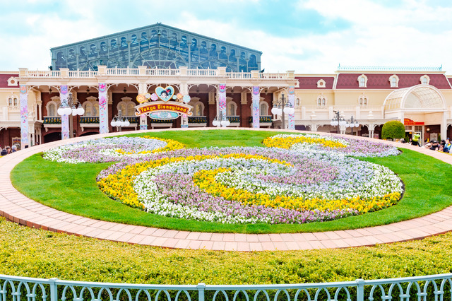 GWは東京ディズニーランドで人気パレード＆フードを満喫！終了ショー＆期間限定プログラムも忘れず体験