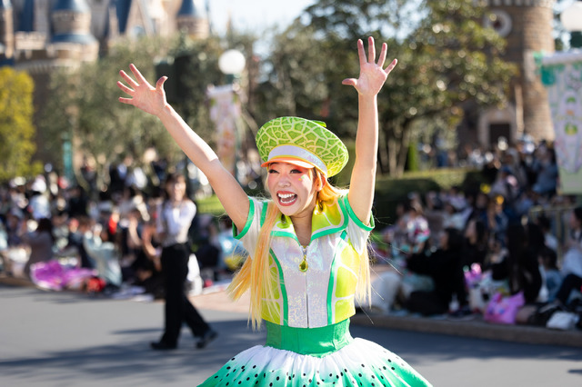 GWは東京ディズニーランドで人気パレード＆フードを満喫！終了ショー＆期間限定プログラムも忘れず体験