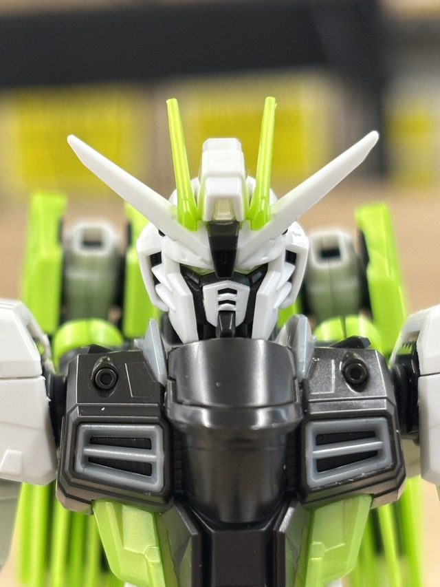 「RG 1/144 フリーダムガンダム -APEX LEGENDS(TM) クリプト Ver.-」