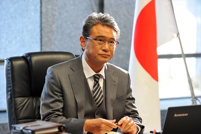 (C)大場つぐみ・小畑健／集英社　(C)2016「DEATH NOTE」FILM PARTNERS　