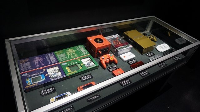 「ガンダムゲーム30周年展」が熱い！実物パッケージはもちろん、ワンダースワンや貴重な資料、開発者インタビューも