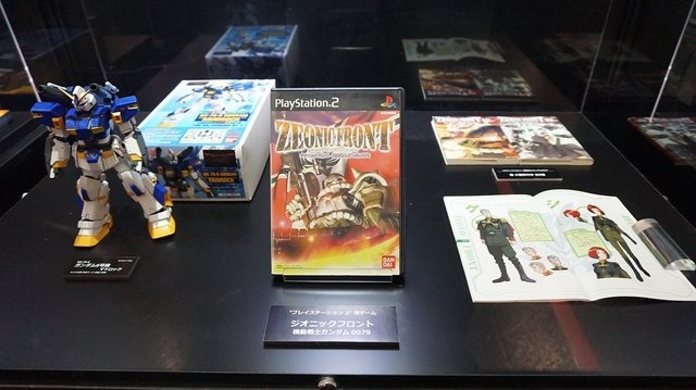 「ガンダムゲーム30周年展」が熱い！実物パッケージはもちろん、ワンダースワンや貴重な資料、開発者インタビューも