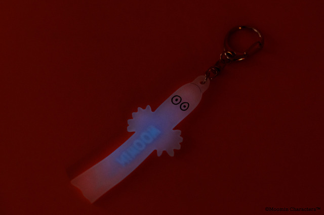 蓄光アクリルキーホルダー ニョロニョロ　価格：1,210円（税込）