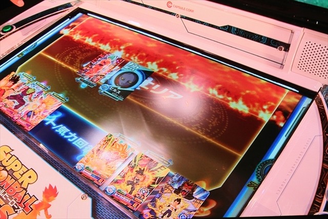 「ドラゴンボールヒーローズ」秋より新筐体に アニメ新章「“未来”トランクス編」の敵はブラック悟空