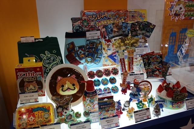 「妖怪ウォッチ」「仮面ライダー」「ウルトラマン」バンダイブースはキッズに人気のおもちゃ大集合@東京おもちゃショー2016