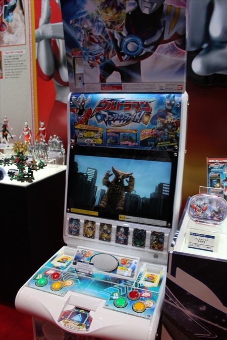 「妖怪ウォッチ」「仮面ライダー」「ウルトラマン」バンダイブースはキッズに人気のおもちゃ大集合@東京おもちゃショー2016